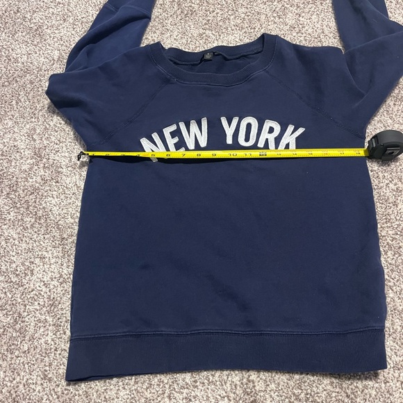 J.Crew “New York” Navy Crewneck Sweatshirt Small Preppy NYC Graphic Pullover - Picture 3 of 7